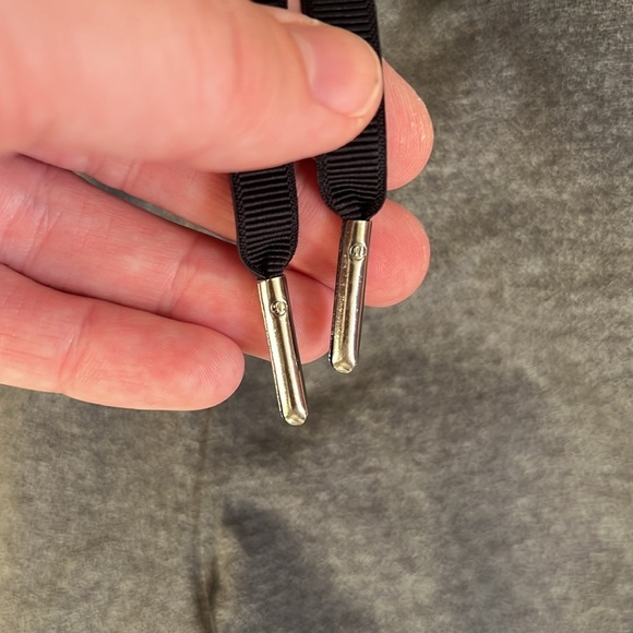 Lululemon On The Fly Pant *28" - Picture 3 of 8